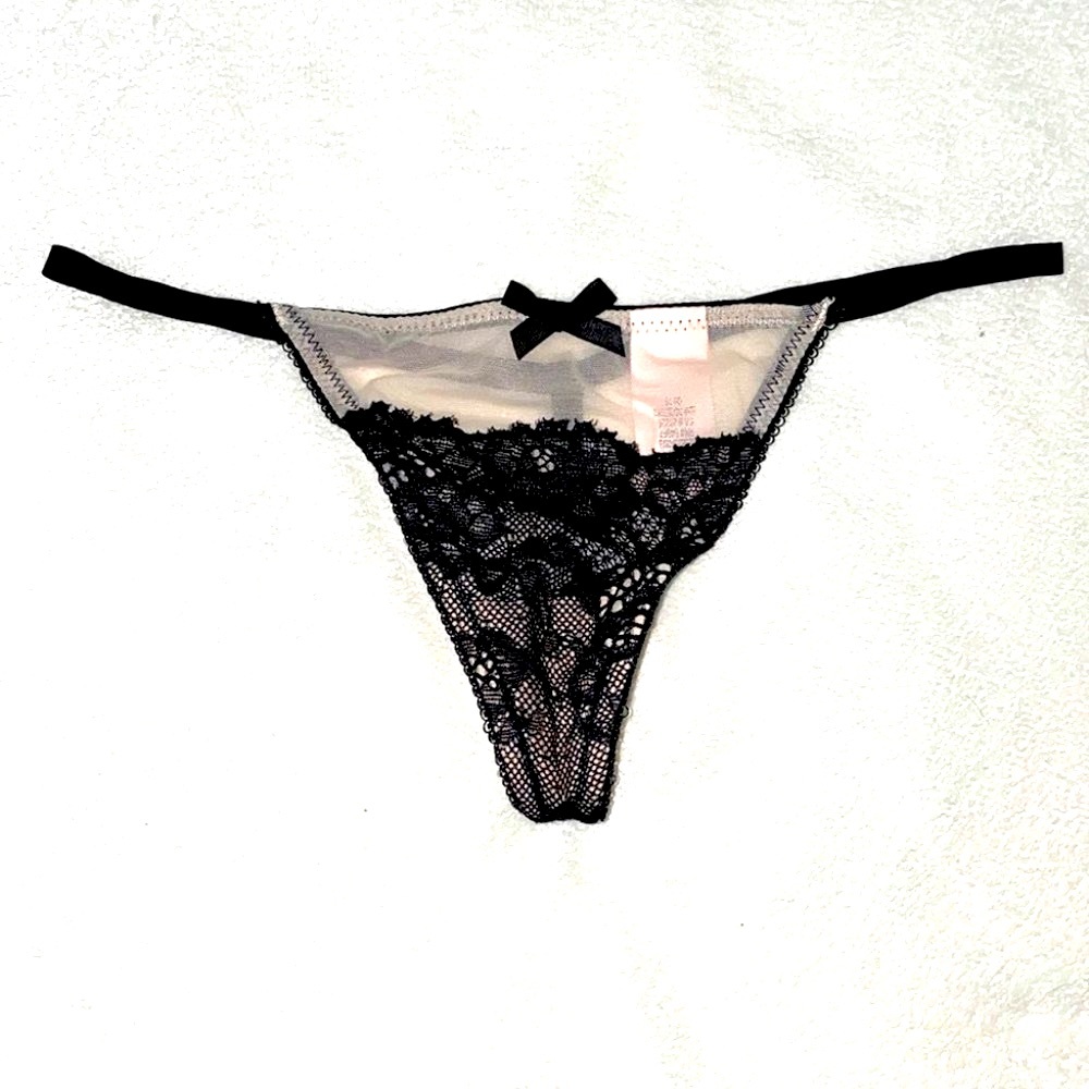 Victoria's Secret Small Cream/Black Thong